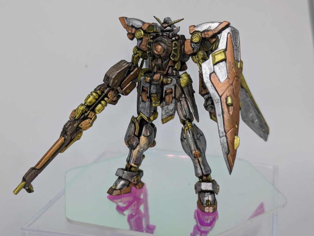 青色が無かったので適当に自分の趣味のカラーリングに。なんとなくシャイニングカラーになりましたw