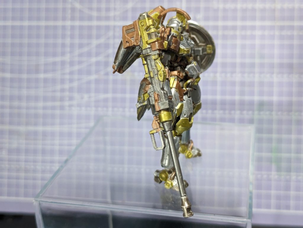 そして実弾だったりビームだったりするドーバーガン。ゲームでは使い分けられるようになっているうえ射程が長いのでとても便利なライフル・・・というかこれとサーベルしかない気が。