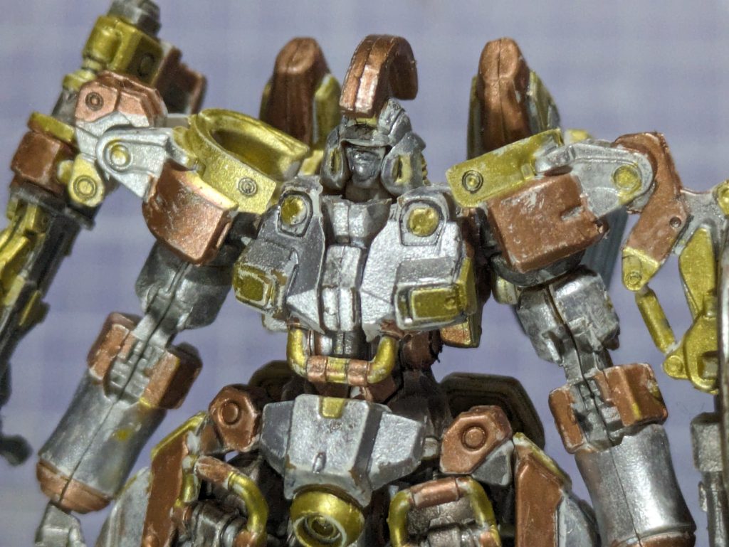 アップにするとこんなに塗りが甘いですｗモニターは離れてみましょう。出来る範囲で塗り直しましたがちょっと下地との食い合わせが悪くて乾燥後でもすぐ剥がれてしまうため諦めました。