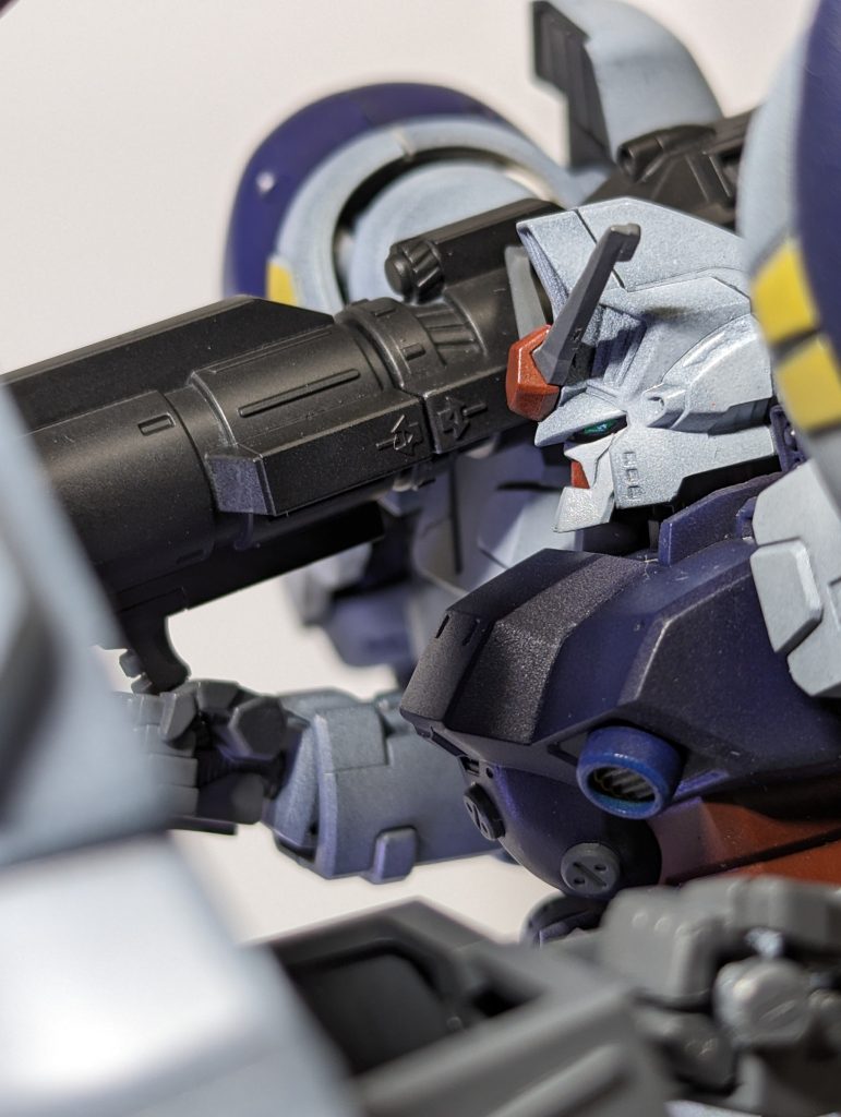 バルカンポッドを塗り分けしてないのは、私の技術ではできなかったからです…ガトー:「バルカンポッドを塗り分けするには君はまだ、未熟。」