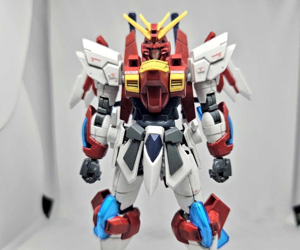 　正面から。　胴体を延長してスタイル改善を目指しました。