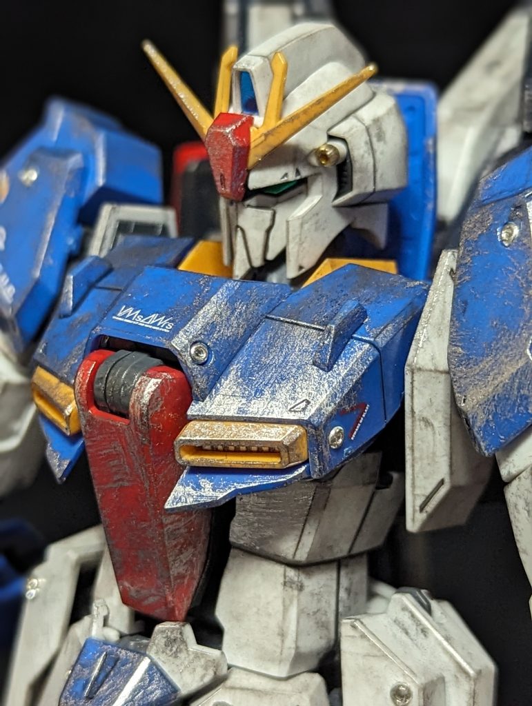 いつもながらの成型色、部分塗装、ウェザリング、チッピング仕上げでのフィニッシュです。