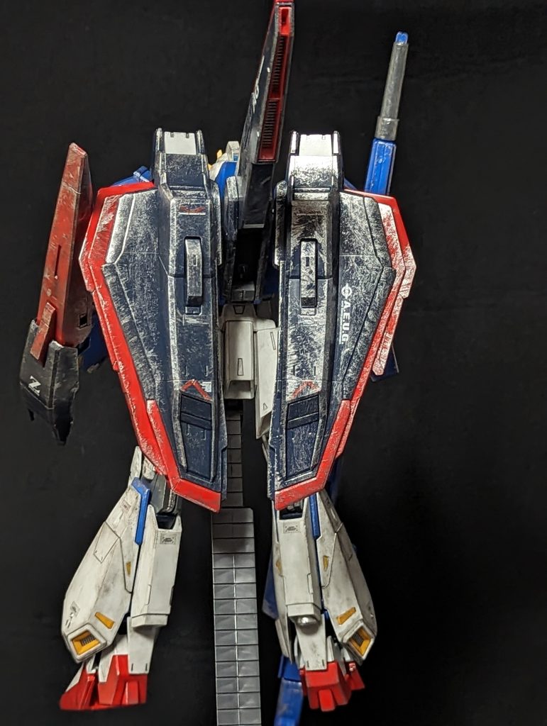 バックパックなんかは特にウェイブライダーライダー状態では塗装はげやすいと思い、チッピングしました。