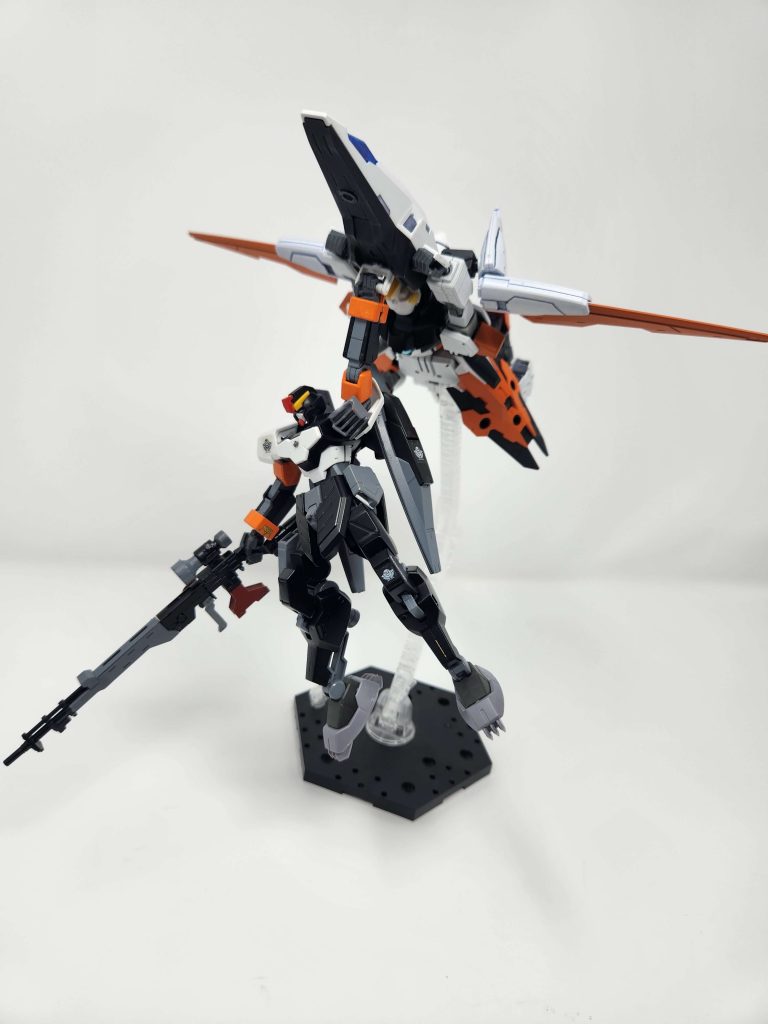 It is also capable of carrying allies when needed.