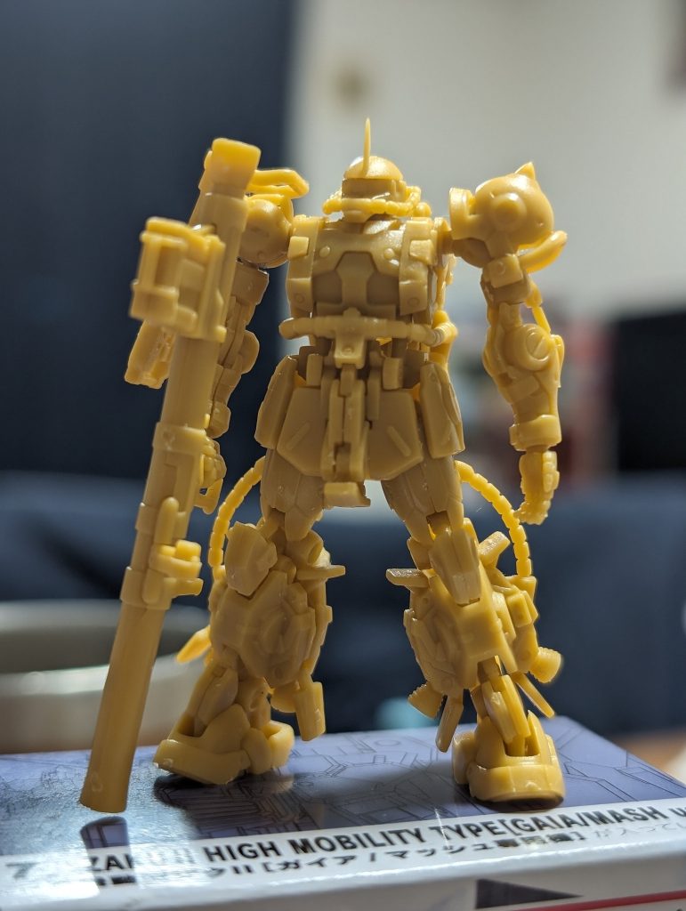 素組みでも惚れ惚れするディティールですね