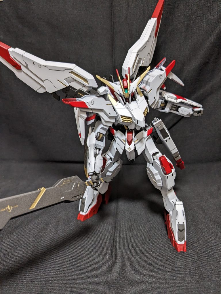 アプリ内だと動いているシーンは僅かなので、今後のアニメ展開で他シーンを見られることを期待してます。