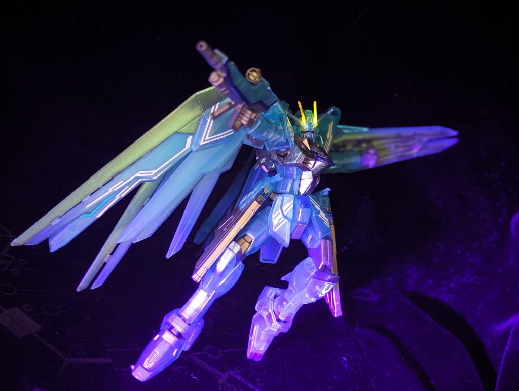 ブラックライトをあてたところ