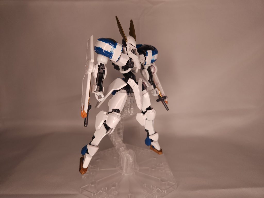 という訳で機体解説に入ります。基本グリムゲルデのカラーチェンジを行いました。フレアちゃんは基本衣装が途中で変わっているので、新しい方を参考にして作成しました。今思うともう少しオレンジと青入れても良かったかもしれない…