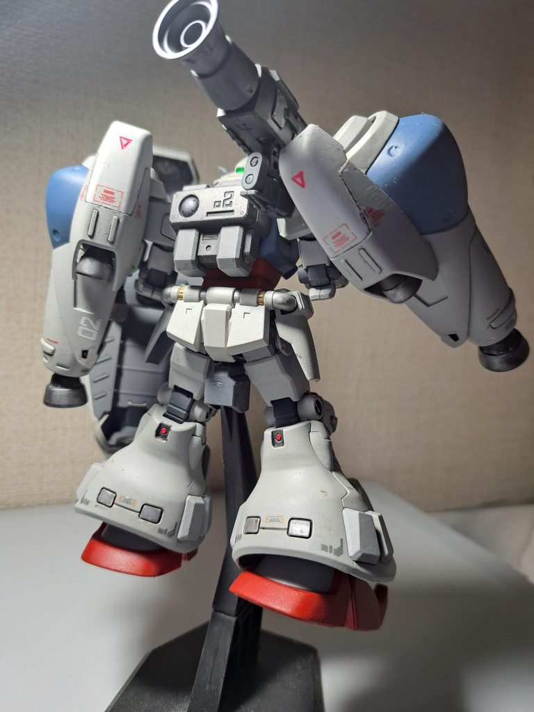 でっかくボリューム感じます　おかげで飾る場所に困りますがちょっと自分なりに格好良くできたつもりなので　飾り場所確保