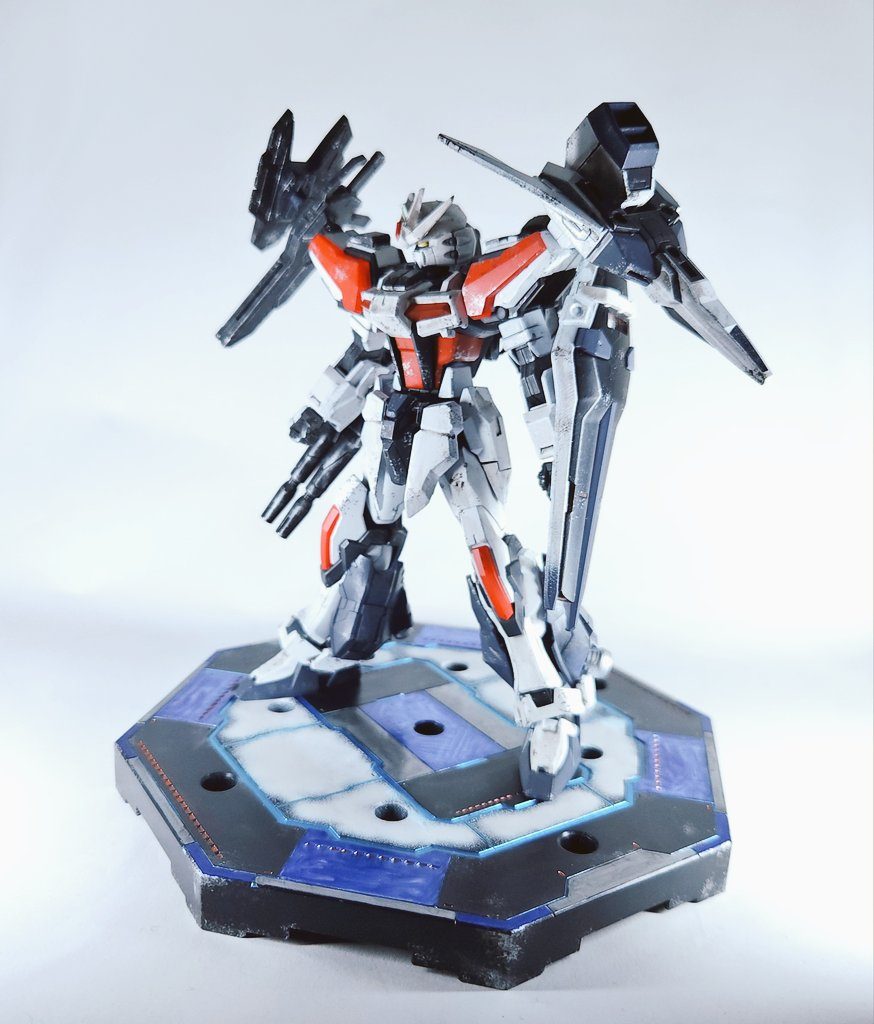 ソルジャービルドストライク–2枚目/制作者：三藤 麗