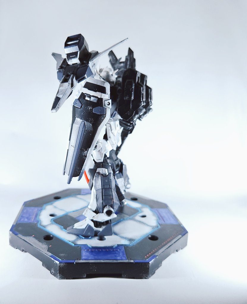 ソルジャービルドストライク–3枚目/制作者：三藤 麗