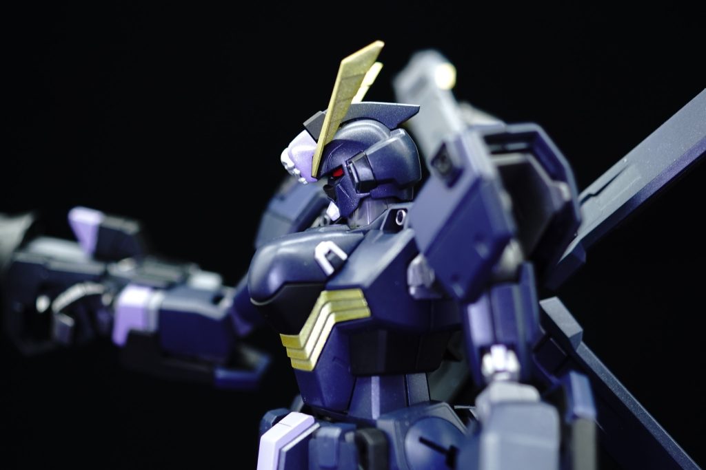 アイカメラの赤が印象的なX2ゴールド部分は朝食しています