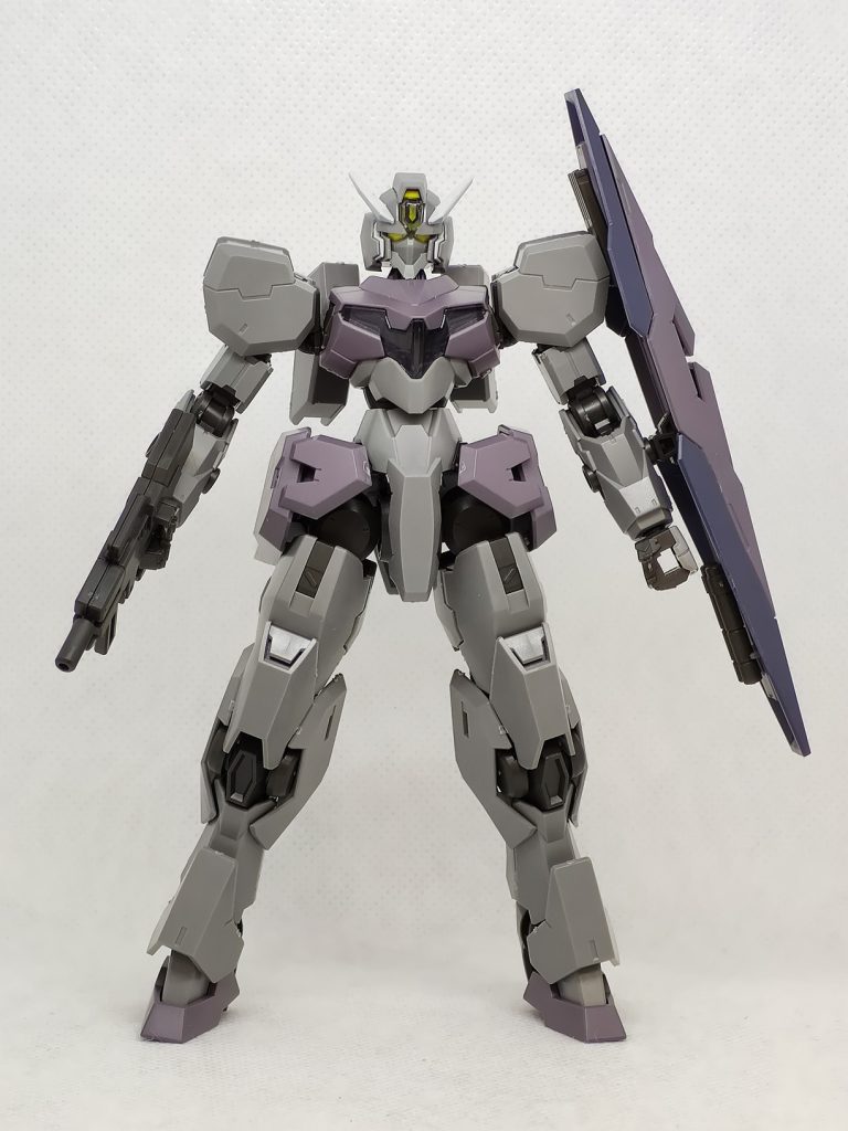 素組状態。(腰部の装甲が・・・)