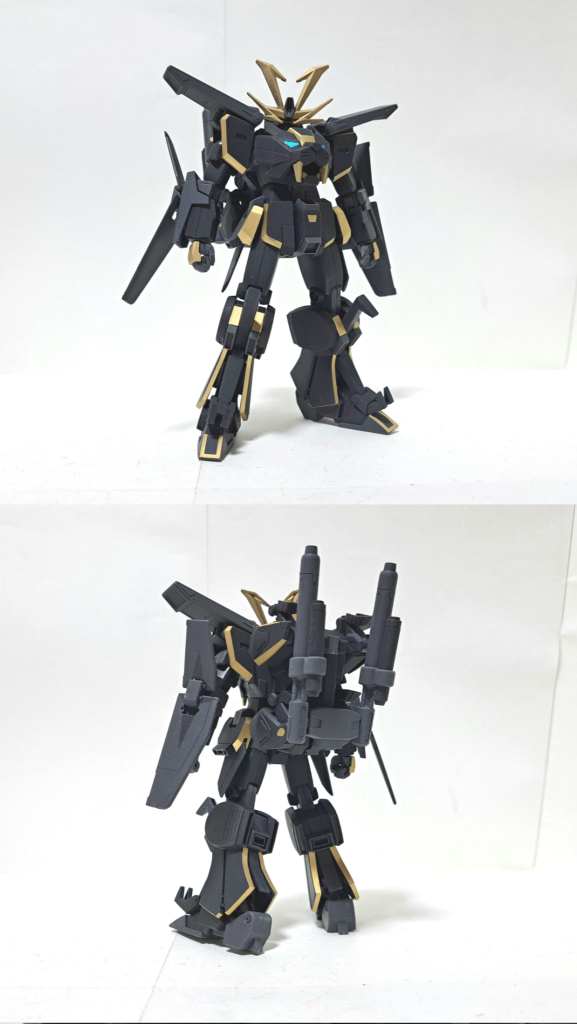 ガンダムドライオンⅢ　(別称:煌黒機動ドライオンⅢ)サカイが見た夢からアイデアが生まれた機体であり、それによると「悪いやつらに盗まれたトライオン3の設計図から誕生し、圧倒的なパワーでトライオン3を窮地に陥れるが、最後は改心して兄さん（トライオン3）を守るために自爆した」という熱い内容であったらしい。外見上の差異は黒を基調に彩られた装甲と頭部アンテナ程度であるが、その性能はトライオン3をも上回るとされる。その出で立ちから「煌黒機動ドライオンⅢ」とも呼ばれる。武装はトライオン3を踏襲しつつ武装の頭に「ブラック」が付いている他、本機の超咆剣はトライオン3のそれと比較して粒子圧縮率が高く、必殺剣で切り結べば競り勝つとされている。