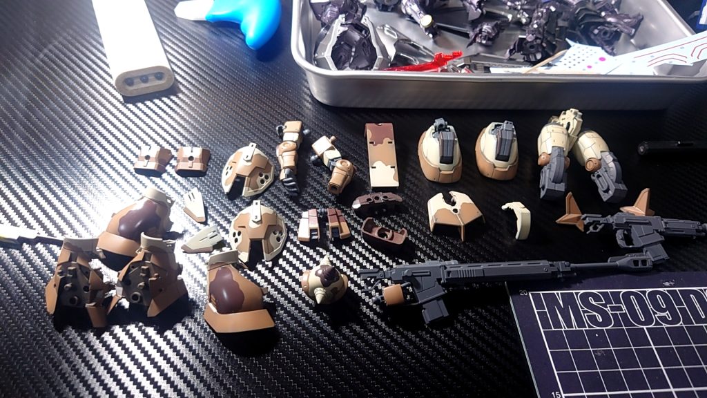 何個も重ねて色を塗り分けるを繰り返し