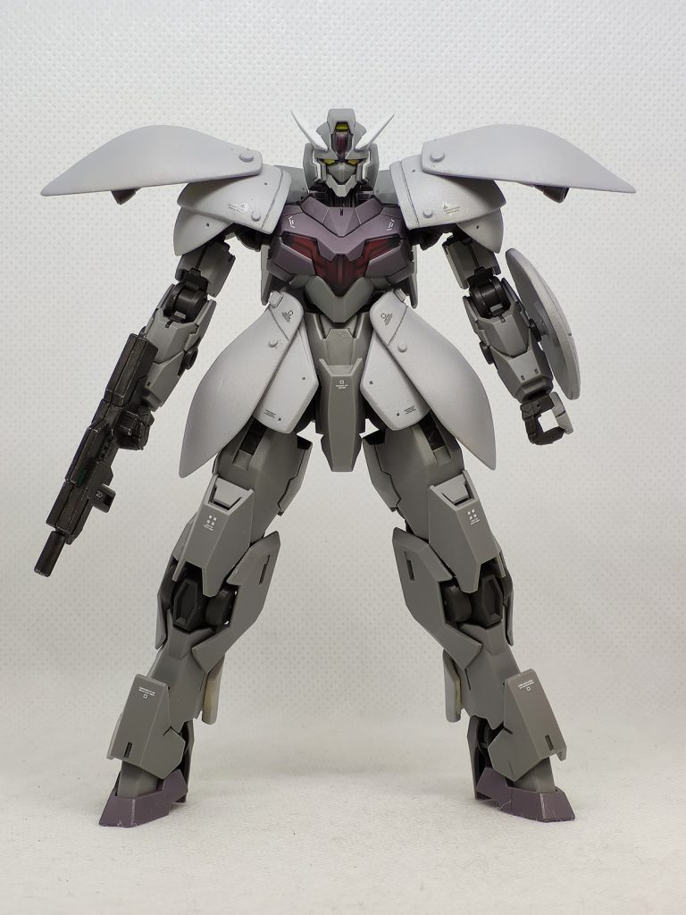 今回は追加部品を灰色に塗装したのみで、ウエザリング等はしていません。(水星キットは宇宙での戦闘がメインなので汚れない想定)