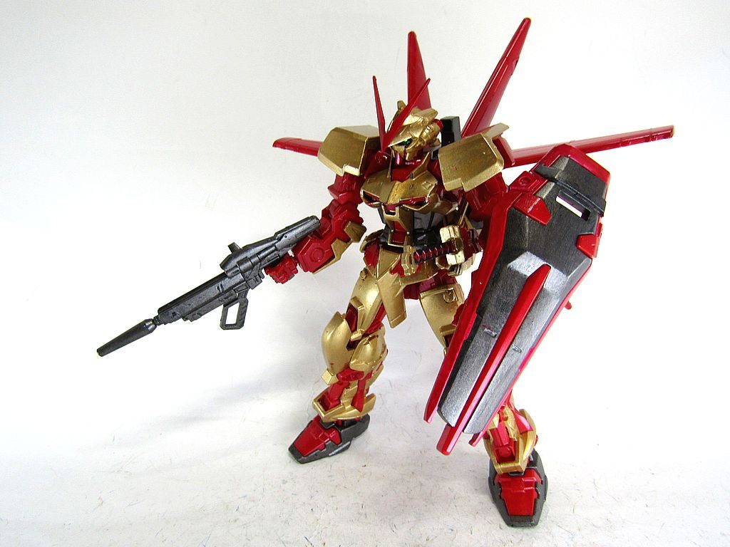 おまけで、このカラーリングバージョンのレッドフレームです。