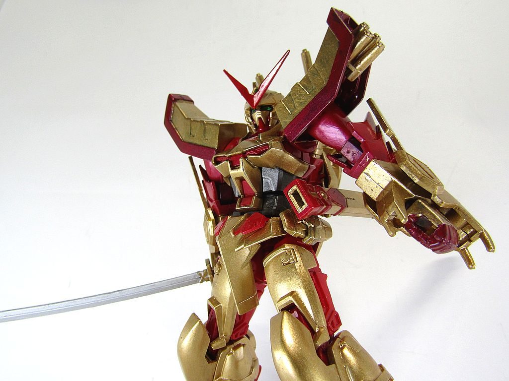 いかがでしたでしょうか？なかなか元の画像とかも見つけれず、アレンジの方向に進んでしまいました。辰年そうそう震災が発生し、晴れやかな新年という感じではありませんが、本年が良い年になりますことを祈念いたします。