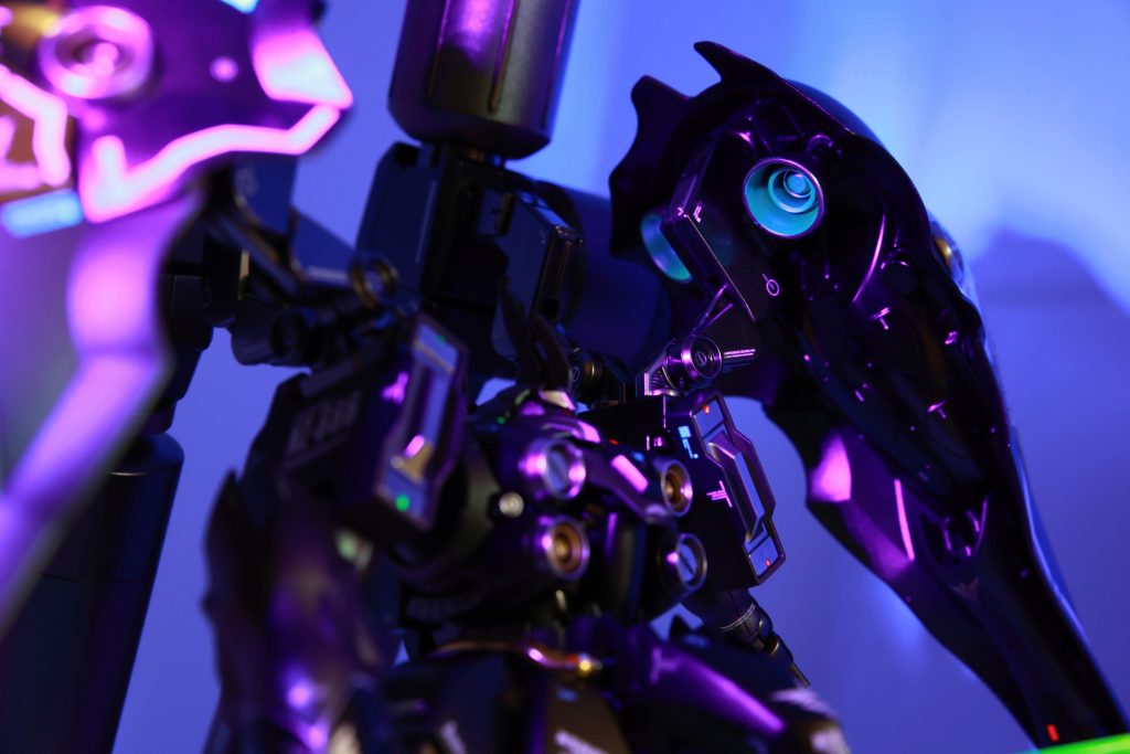 버니어의 안쪽은 금색이지만UV 발광하면 녹색으로 변합니다.사진은 푸르게 보이지만... 그렇지 않아요.