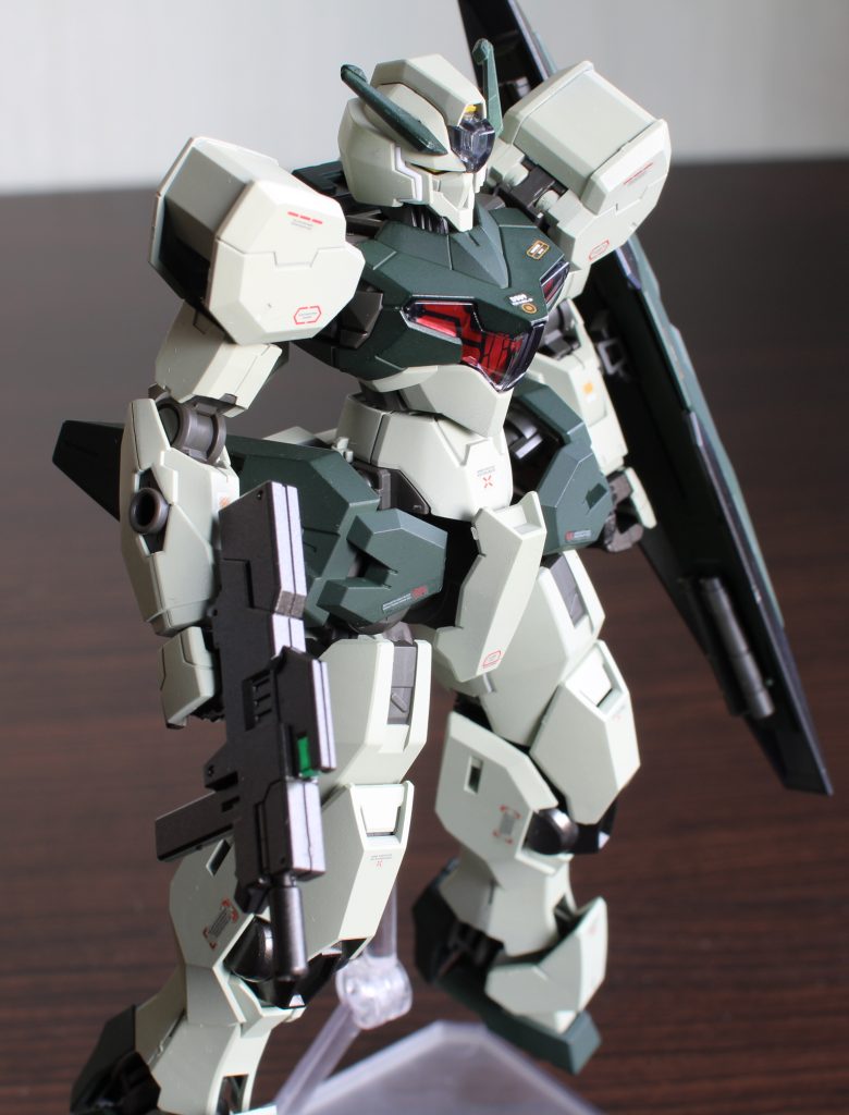 アニメでは無人機の設定。