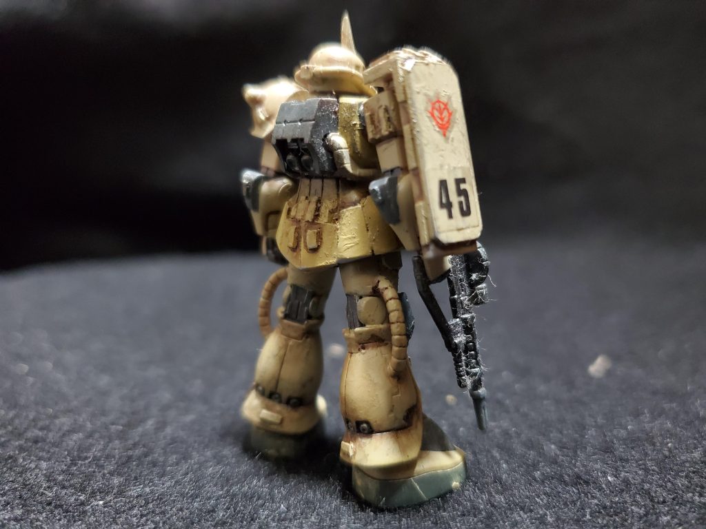 カップヌードル付録ガンプラ–3枚目/制作者：英吉