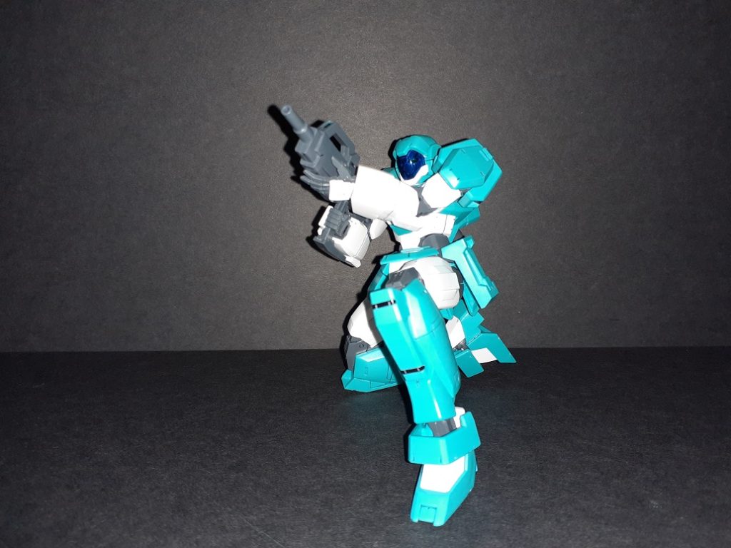 HGAGEシリーズは今見ても出来がいいよね。可変機には台座付いてるし量産機にも平手付いてるし安いし。