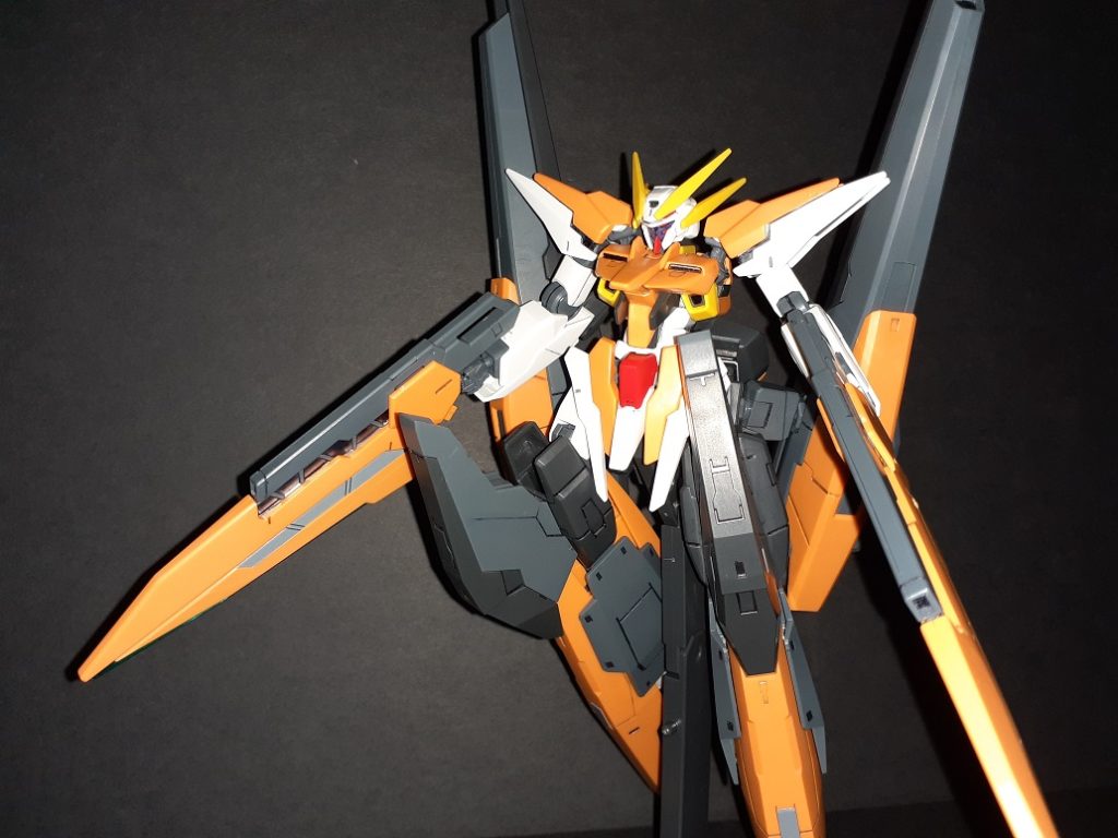 ソードライフルのクリアパーツのみ緑で塗っています