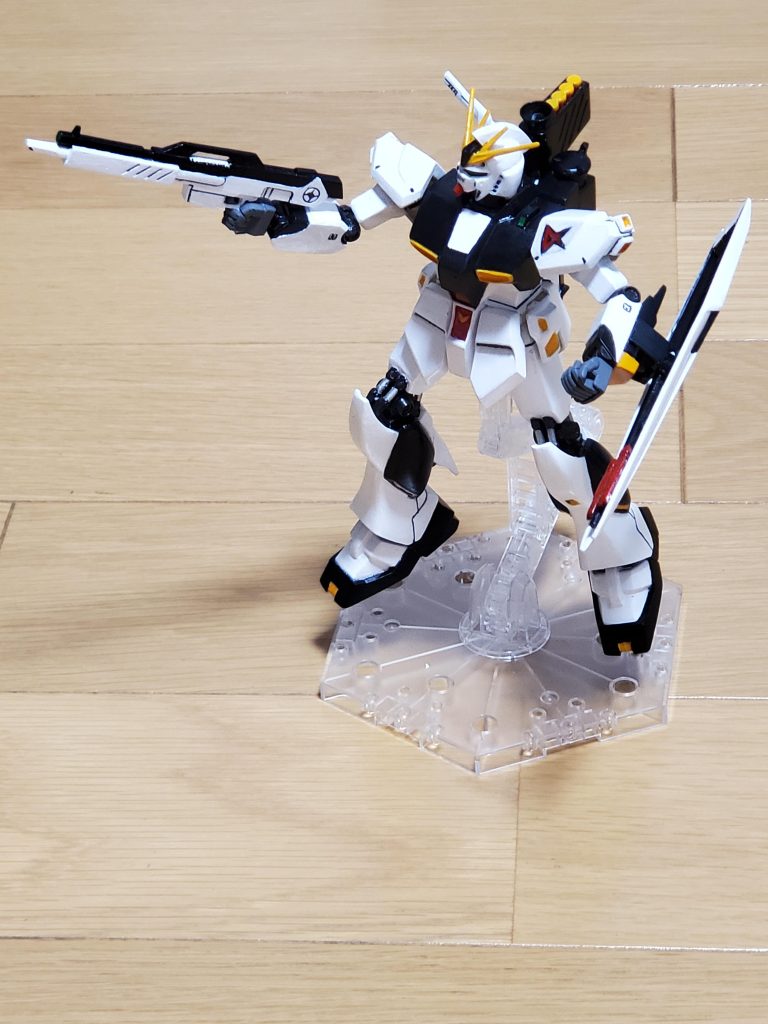 伊達じゃないバンダイ、νガンダム–2枚目/制作者：まりあ。