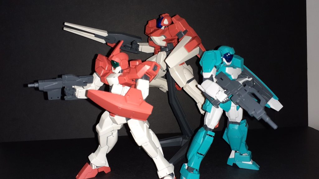 ジェノアスIIとクランシェはカラーリングが同一で同一陣営の量産機の進化を感じられていいです。そしてジェノアス、アデル、クランシェとライフルの出力も強化されてるなって一目で分かるのも素晴らしい。