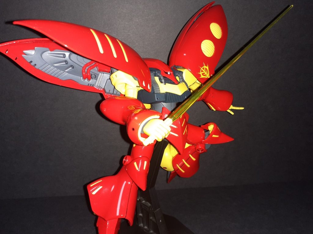 バインダー内部もちゃんとパーツ分けされてて安っぽさはありません