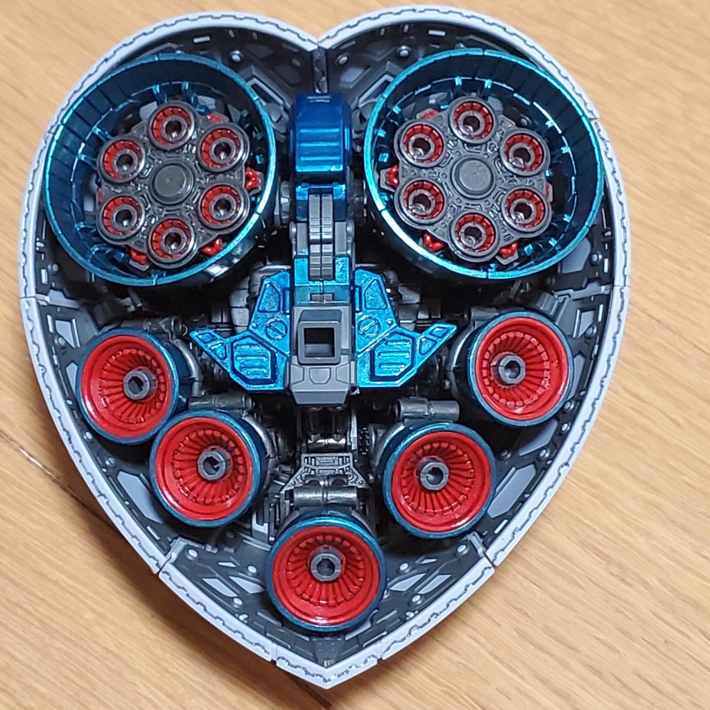 足は飾りなのでついていない。–5枚目/制作者：まりあ。