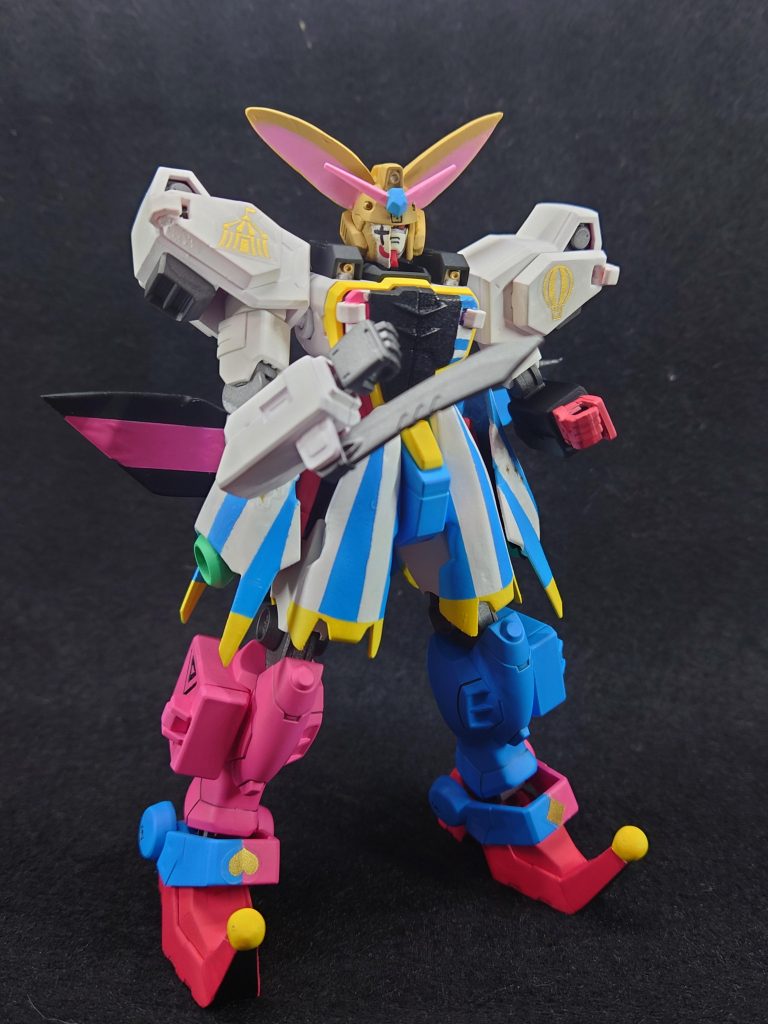 腰のパーツと足のつま先もパテで盛りました左右同じ物を作るのは難しいですね...