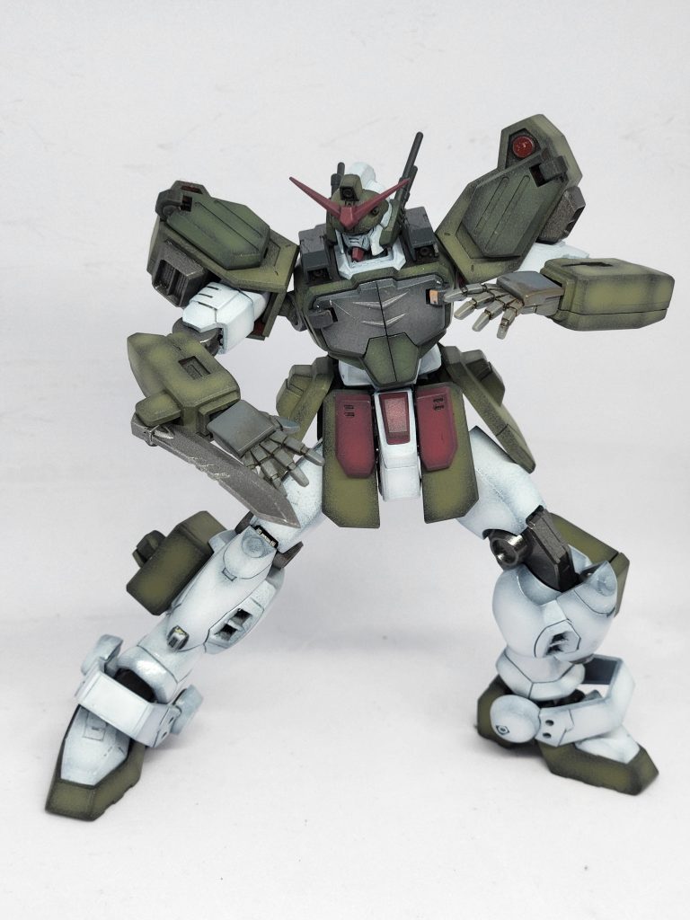 ポーズ3。あちこち開口部はあるのですが、開いてところで、カッコよさが上乗せになることも無かったので辞めました。この機体の作品を見てなくて、少し愛着がないまま作成したところがアウトでしたね💦それでも言いたい、ガンプラはなに作っても楽しいってコト👺今年も宜しくってコト👺