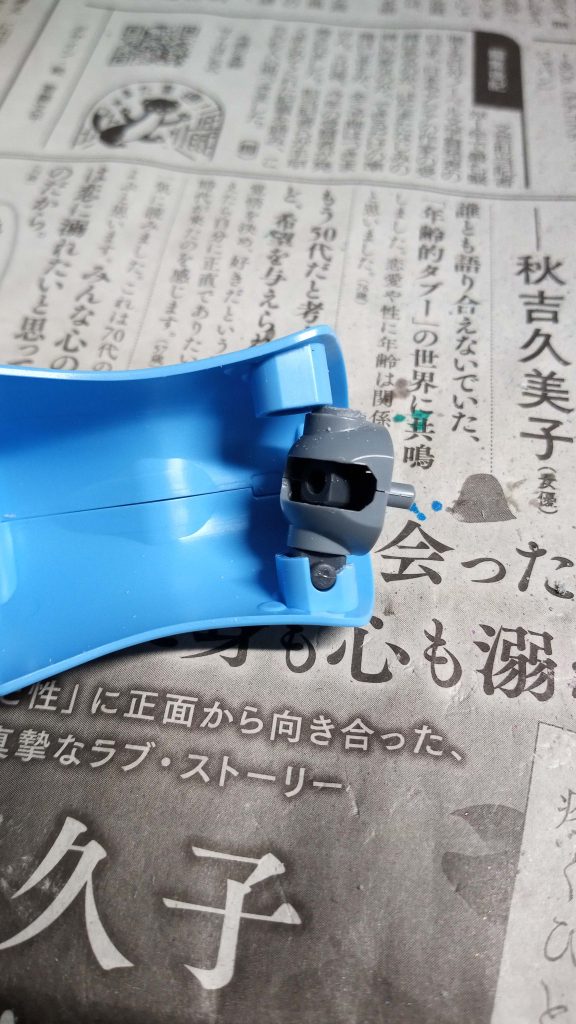 肩パーツの後ハメ加工。まあまあ簡単でした。