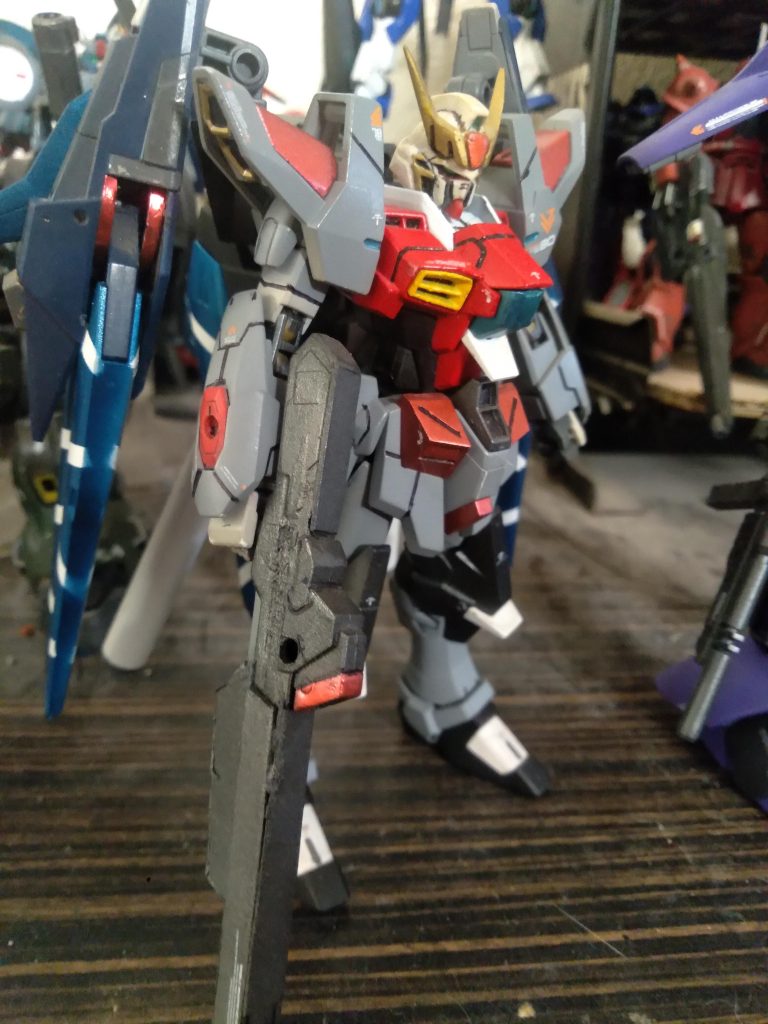 This one is my amazing strike freedom custom, the ZGMF-X408A Solaris Gundam. I did some modifications to the backpack and made some add ons for the beam rifle with pla plate.