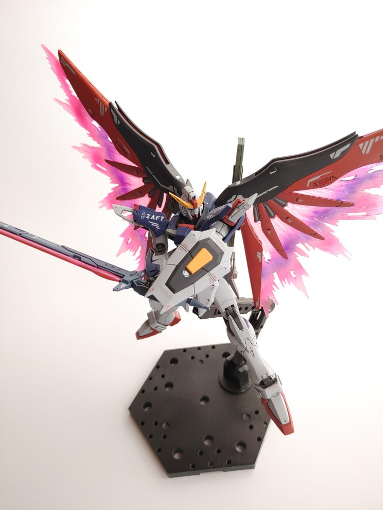 HGCEディスティニーガンダム–3枚目/制作者：YAKISOBA