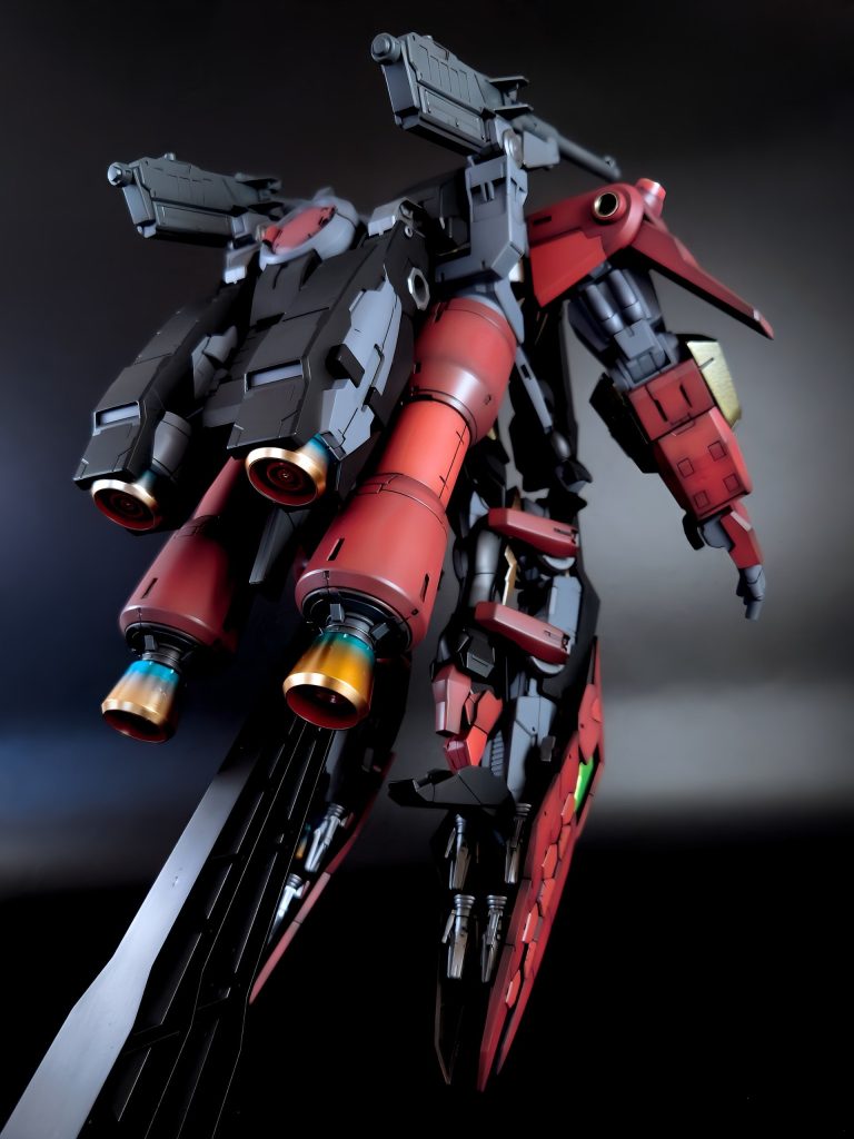 バックショットもなかなかの迫力です。