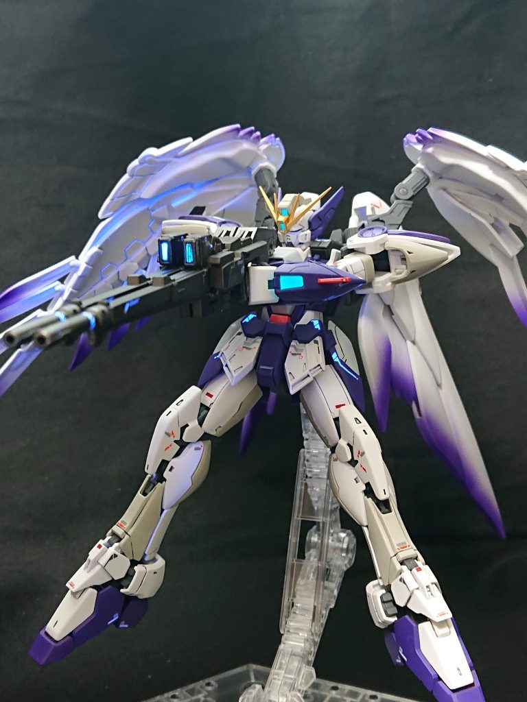 ウイングガンダムゼロew–3枚目/制作者：マイクラ