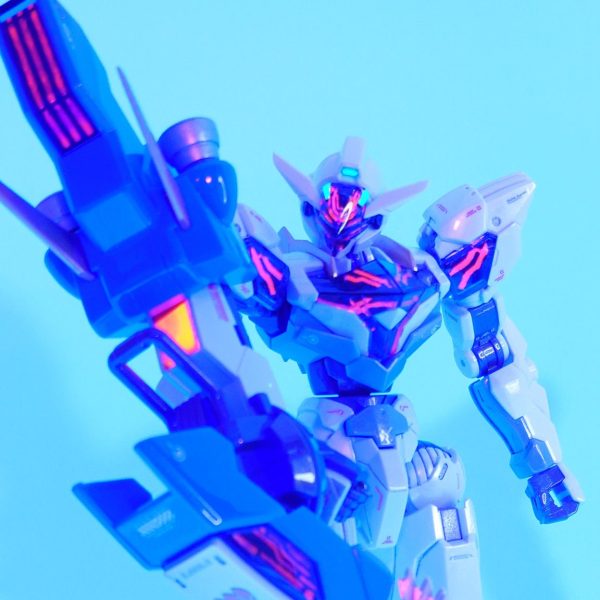 HGルブリスジウ パール塗装光沢仕上げ