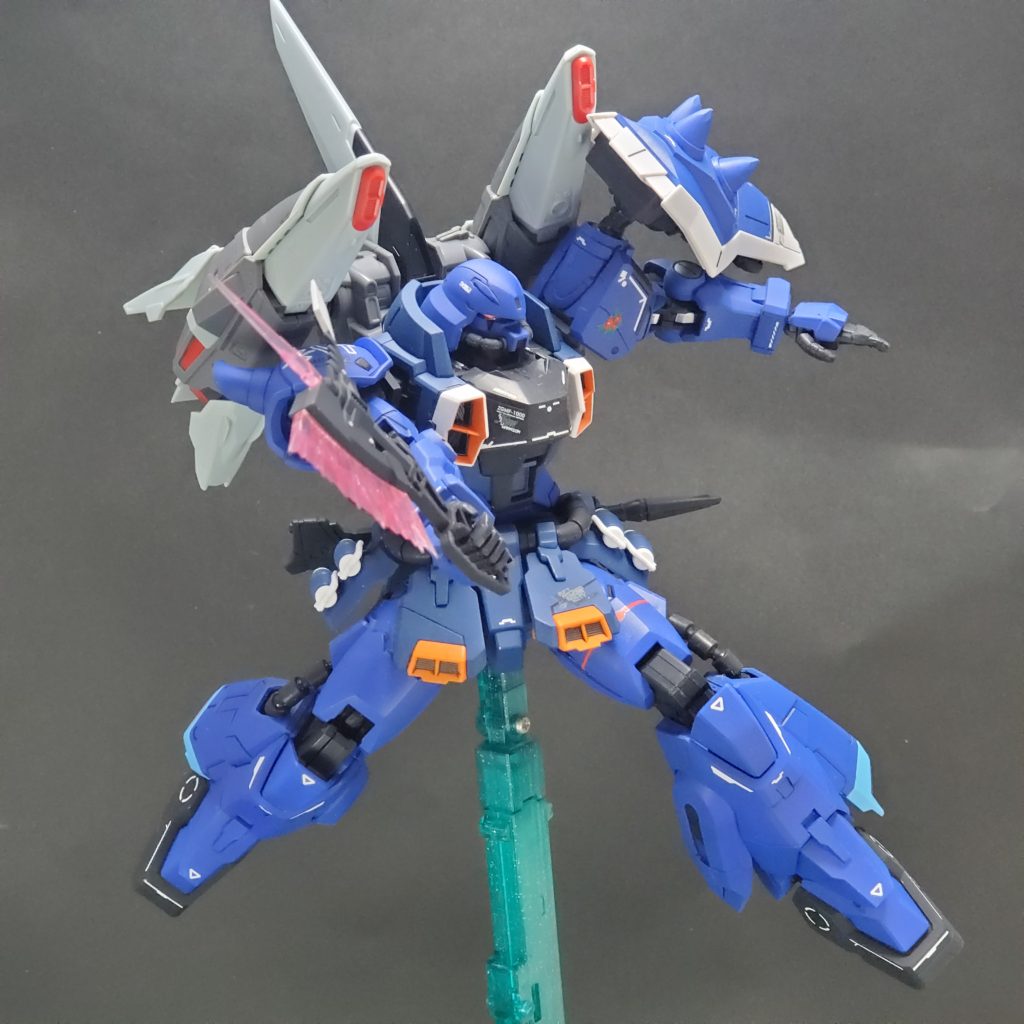 アクションビュー2「格の違いを見せてあげるわ！」ビームトマホークは近接と言うよりかは投擲してる印象が強いかも。