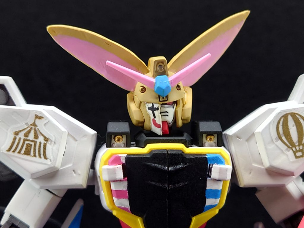 ピエロの仮面とケモ耳もパテで作製しまった仮面が今回一番苦戦しまった...薄くて4回割りました😭