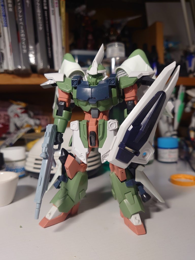 バランス調整など色々考えながら形を整えていきました。