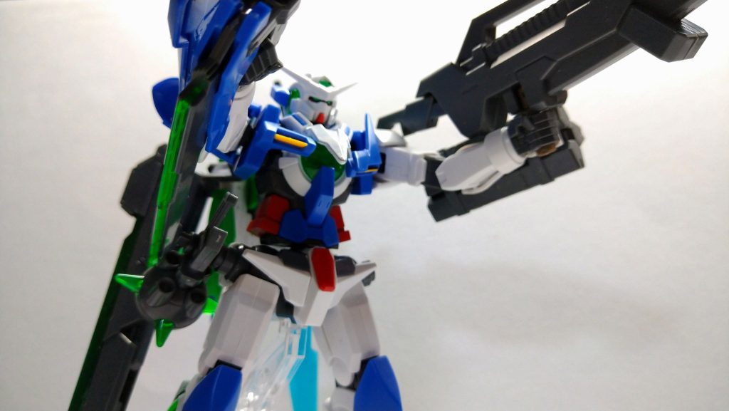 アストレアType-Fやデヴァイズエクシアを参考に。