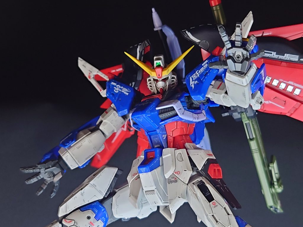 パルマフィオキーナ掌部ビーム砲!!! 叫べないです。早口言葉かな?