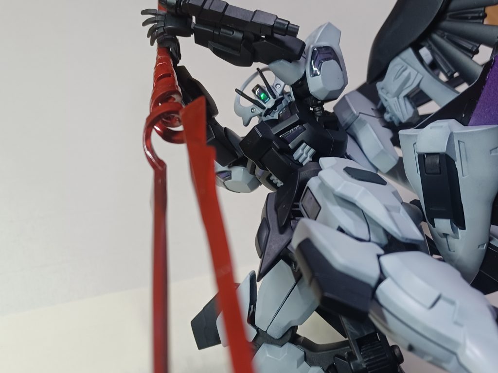 ラウダ ああァァァァァ!ディランザに槍が突き刺さる。グエル ラ、ラウダ。爆発ラウダ ああァァァァァァ!