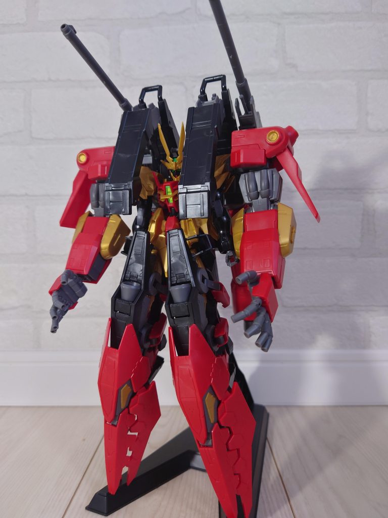 大型キットはクスィーガンダム以来だったので組み応えがあった