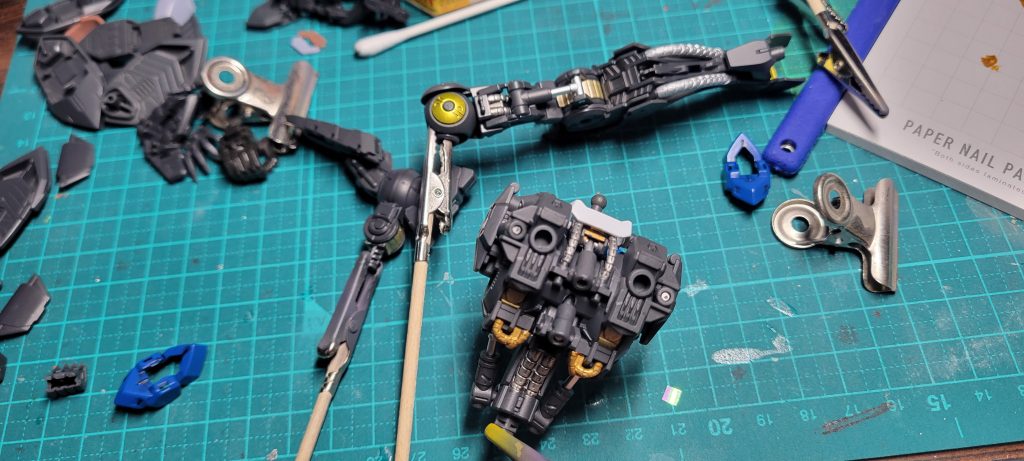 内部フレームは少しだけ色分け。あまりやるとしつこくなるので、ほどほどに。