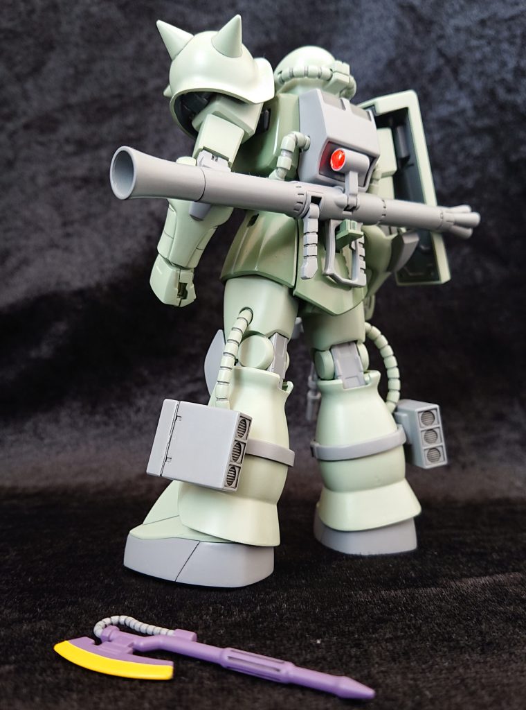 ↓ここからは、少しだけブンドド。まずはHG40番、量産型ザクと言えば、ザクマシンガン😊ﾜﾀｼﾀﾞｹ?日本でザクの知名度が低かったら、このマシンガンの認知度も低かっただろうに🤔