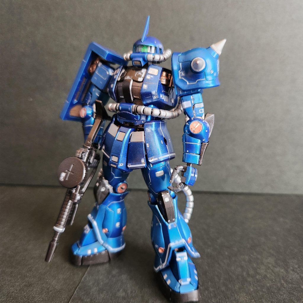 その性能故、パイロットを選ぶモビルスーツとしてエースパイロットのみが扱えたという。