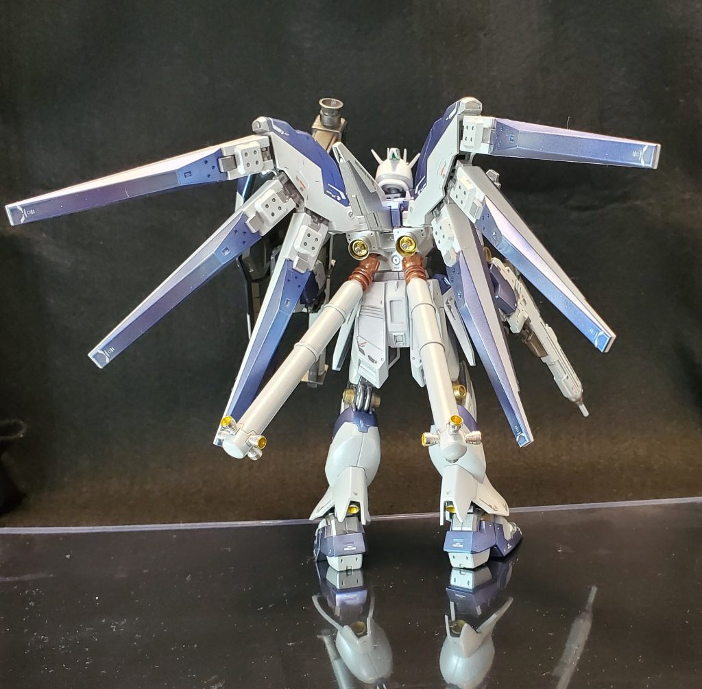 背中のバーニアとプロペラントタンクのスラスターもメタルパーツに変えてディテールアップ。